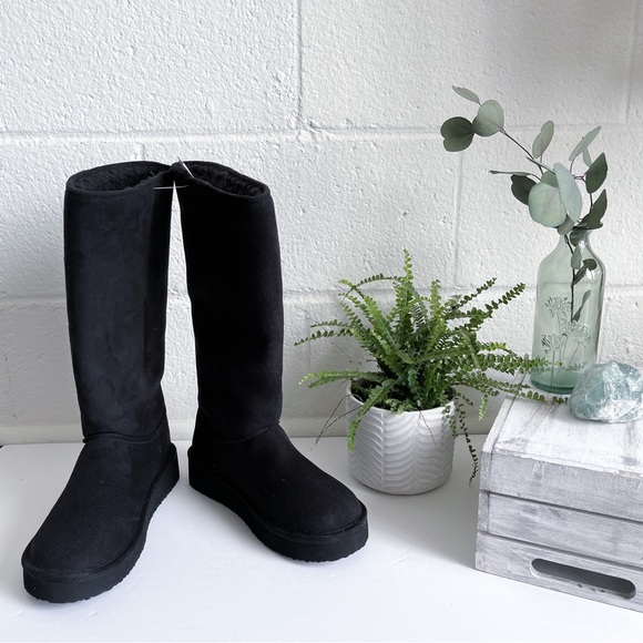 H&M Shoes - NWT H&M Warm Lined Black Knee High Boots